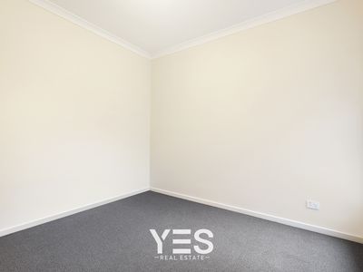 21 Whitestrand Road, Clyde North