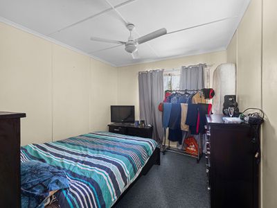 67 North Station Road, North Booval