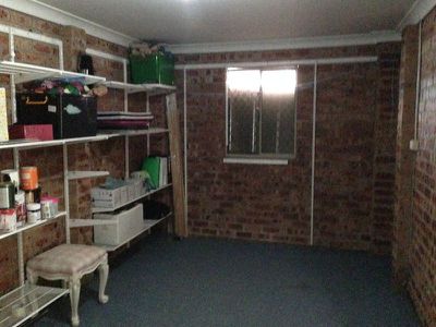 1 / 63 Parkes Street, Oak Flats