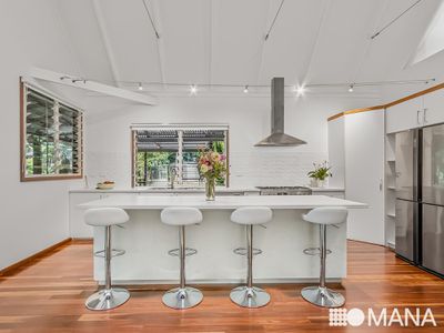 11 Waranga Crescent, Burringbar