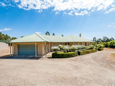 27 Moras Court, Gisborne