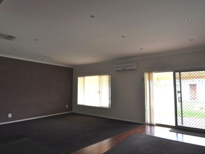 17 Johns Avenue, Dubbo