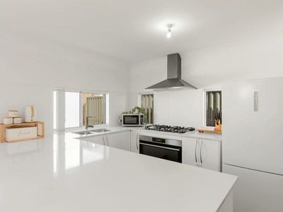 24 Nyilla Approach, Baldivis