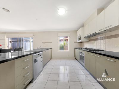 11 Mittagong Rise, Craigieburn