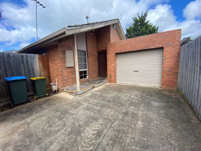 2 / 141 Mossfiel Drive, Hoppers Crossing