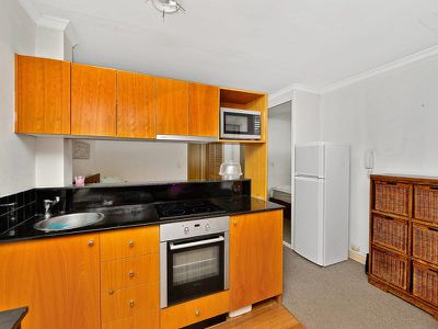 211 / 508 Riley Street, Surry Hills