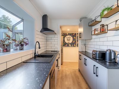 28 James Street, Riverton