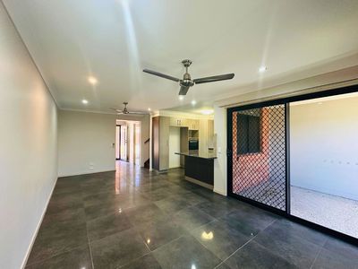 6 / 8-10 Lambert Drive, Moranbah