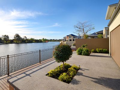 17 Vestia Walk, Stirling