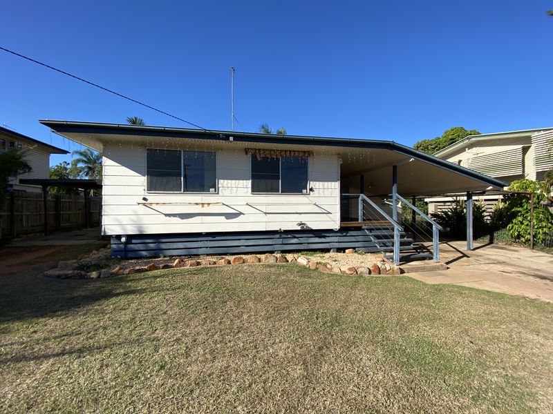 10 Rolfe Street, Moranbah