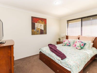 10 Balsam Mews, Aveley