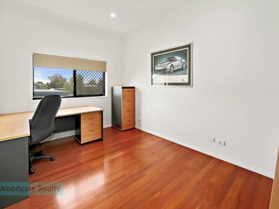 31 Esplanade, Woodgate