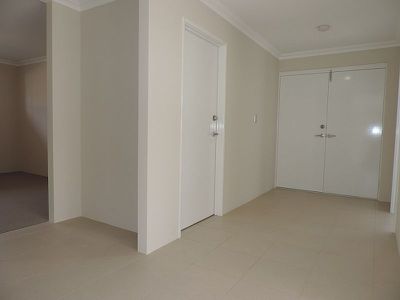 8 Kanooka Approach, Baldivis
