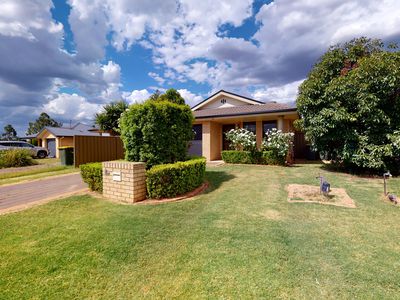 4B John Brass Place, Dubbo