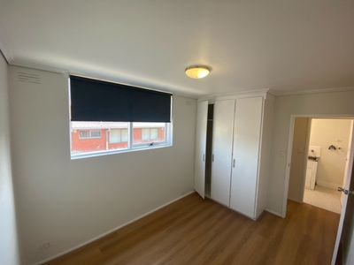 9 / 36 Hampton Parade, West Footscray