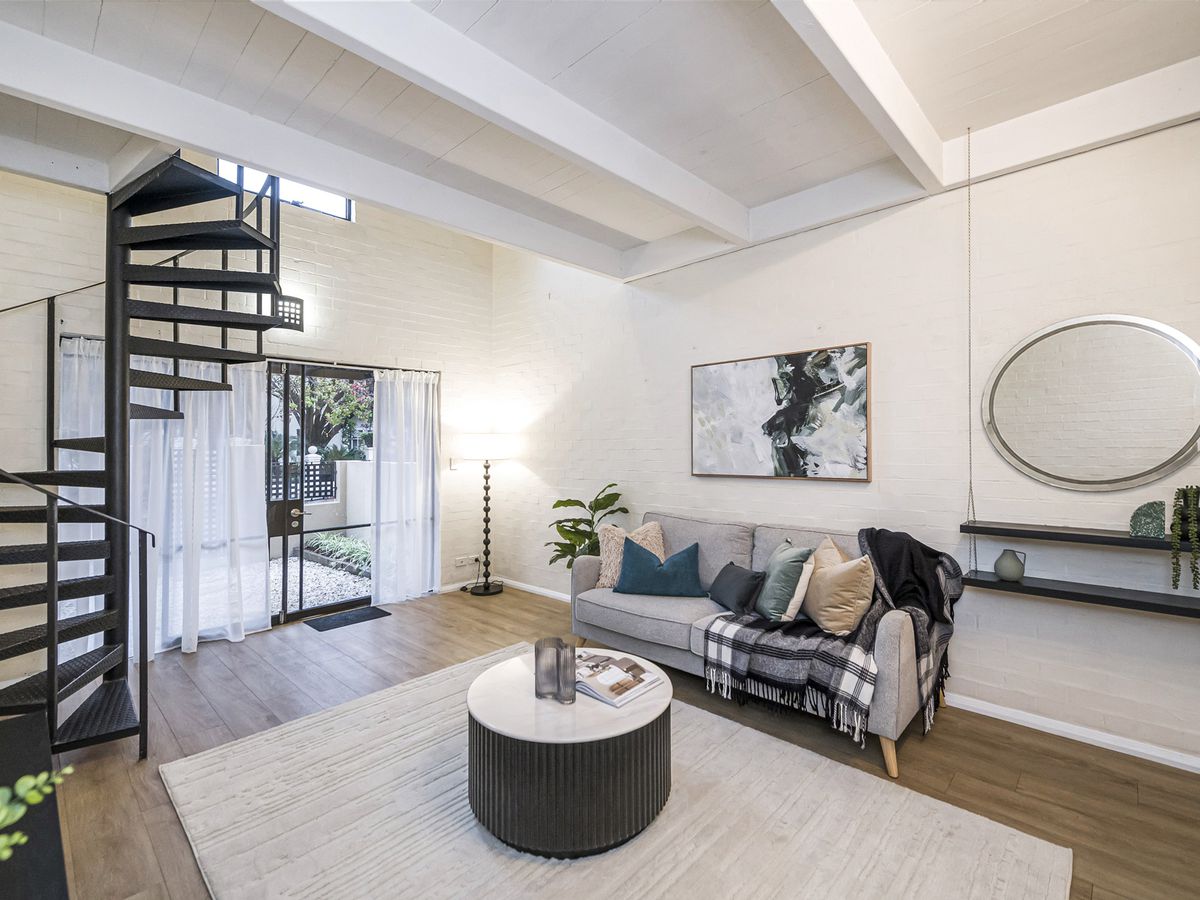 10 Little Shenton Lane, Northbridge