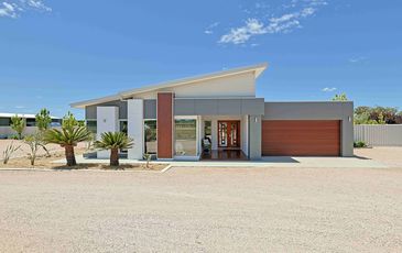 3262 Eleventh Street, Nichols Point