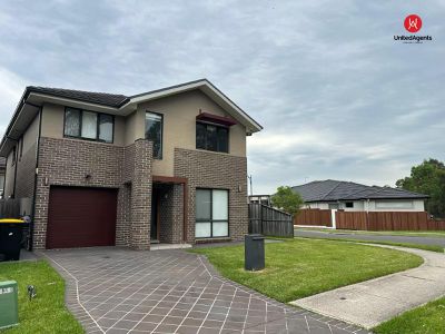 31 Regentville Drive, Elizabeth Hills