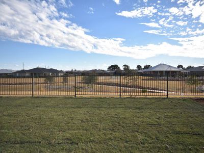 31 Amadeus Avenue, Dubbo