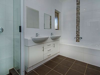 44 Osmetti Drive, Somerville