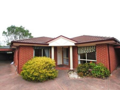 2 / 4 Glenbrook Avenue, Clayton