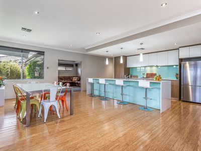 11 Januk Turn, South Guildford