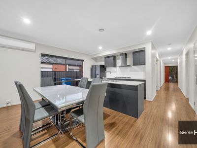 4 Lusitano Way, Clyde North