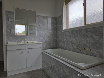 1 / 77 South Avenue, Altona Meadows