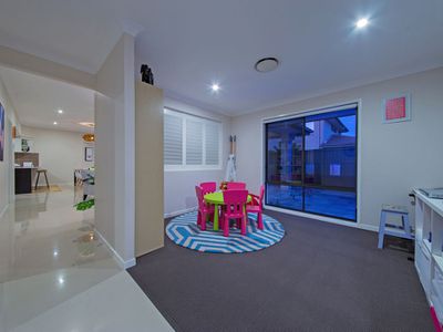 66 Feathertail Place, Wakerley