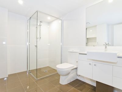 5 / 172 Railway Parade, West Leederville