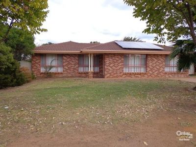10 Kingfisher Street, Dubbo