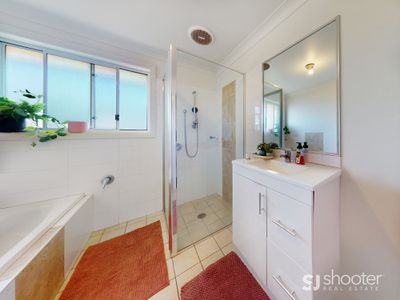 10B Lansdowne Drive, Dubbo