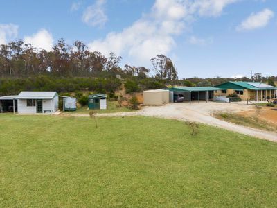82 Bates Court, Heathcote