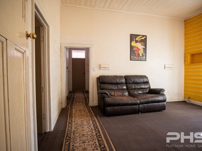2 Narrow Street, Kerang