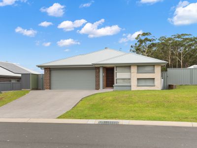 9 Iluka Crescent, Narrawallee