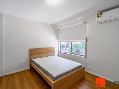 39 Blackman Crescent, Macquarie