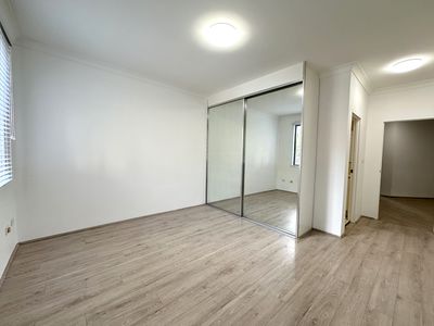 25 / 16-24 Lydbrook Street, Westmead