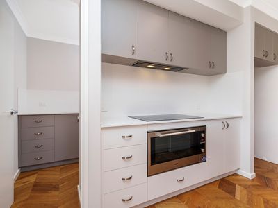 13 Denmark Loop, South Guildford