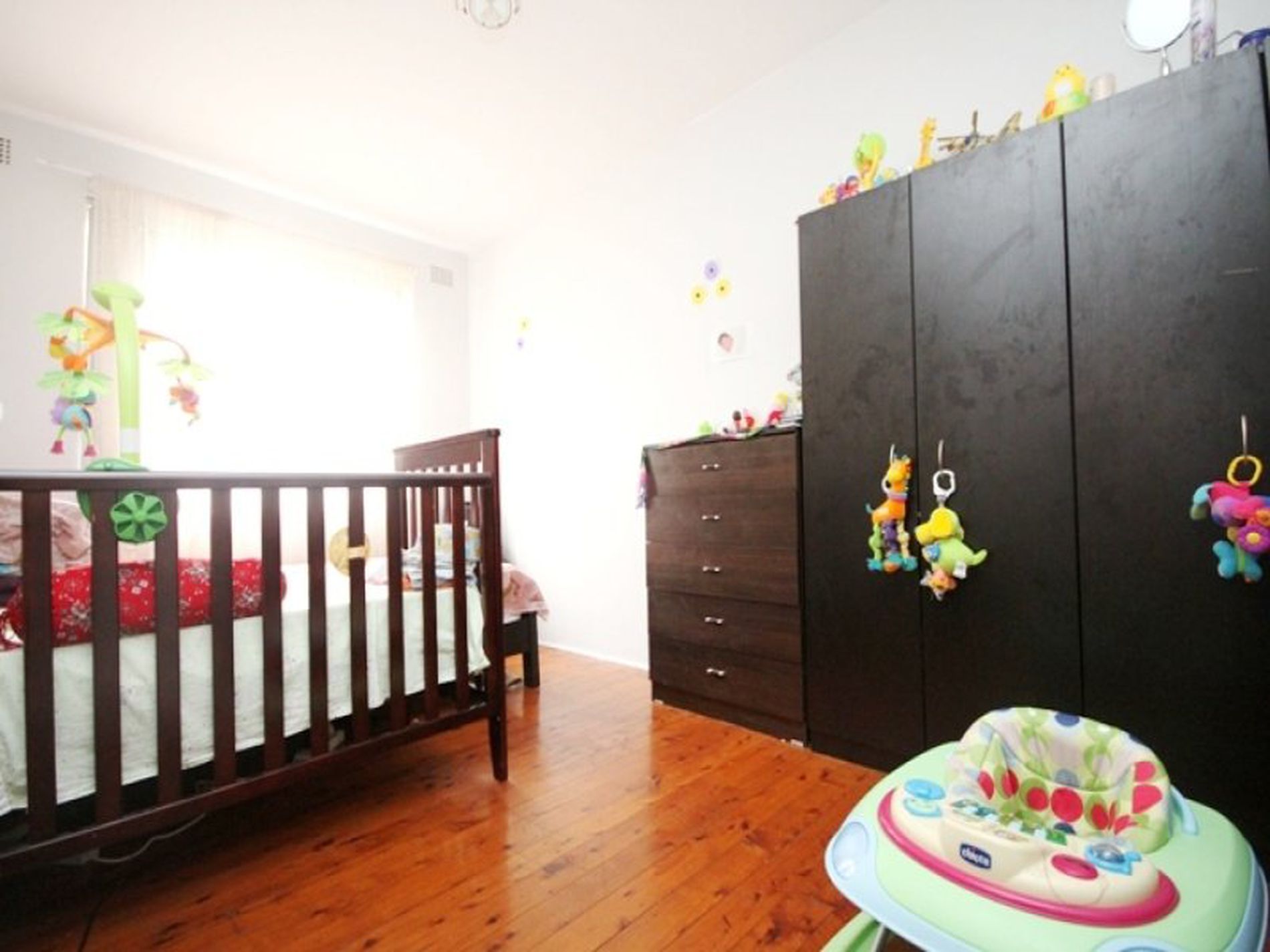 9 / 10 Fairmount Street, Lakemba