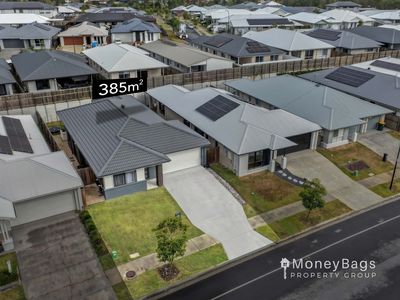 102 Bloomfield Esplanade, South Maclean