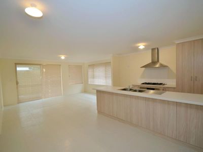 87 Aurum Parade, Dayton