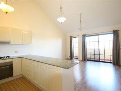 12 / 4-10 View Street, Arncliffe