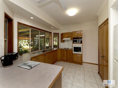 5 Eucalyptus Place, Walloon