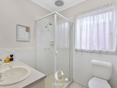 8 Split Court, Leopold