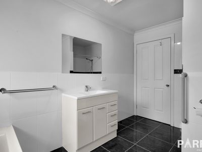 4 / 278 Hobart Rd, Youngtown
