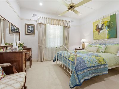 6 Britton Close, Elderslie