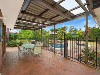 1 Sunningdale Avenue, Rochedale South