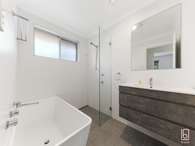 18 Nicholson Crescent, Toukley