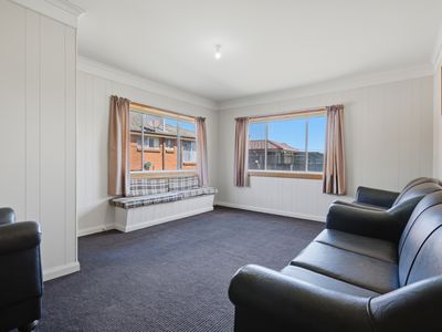 33 South Street, George Town