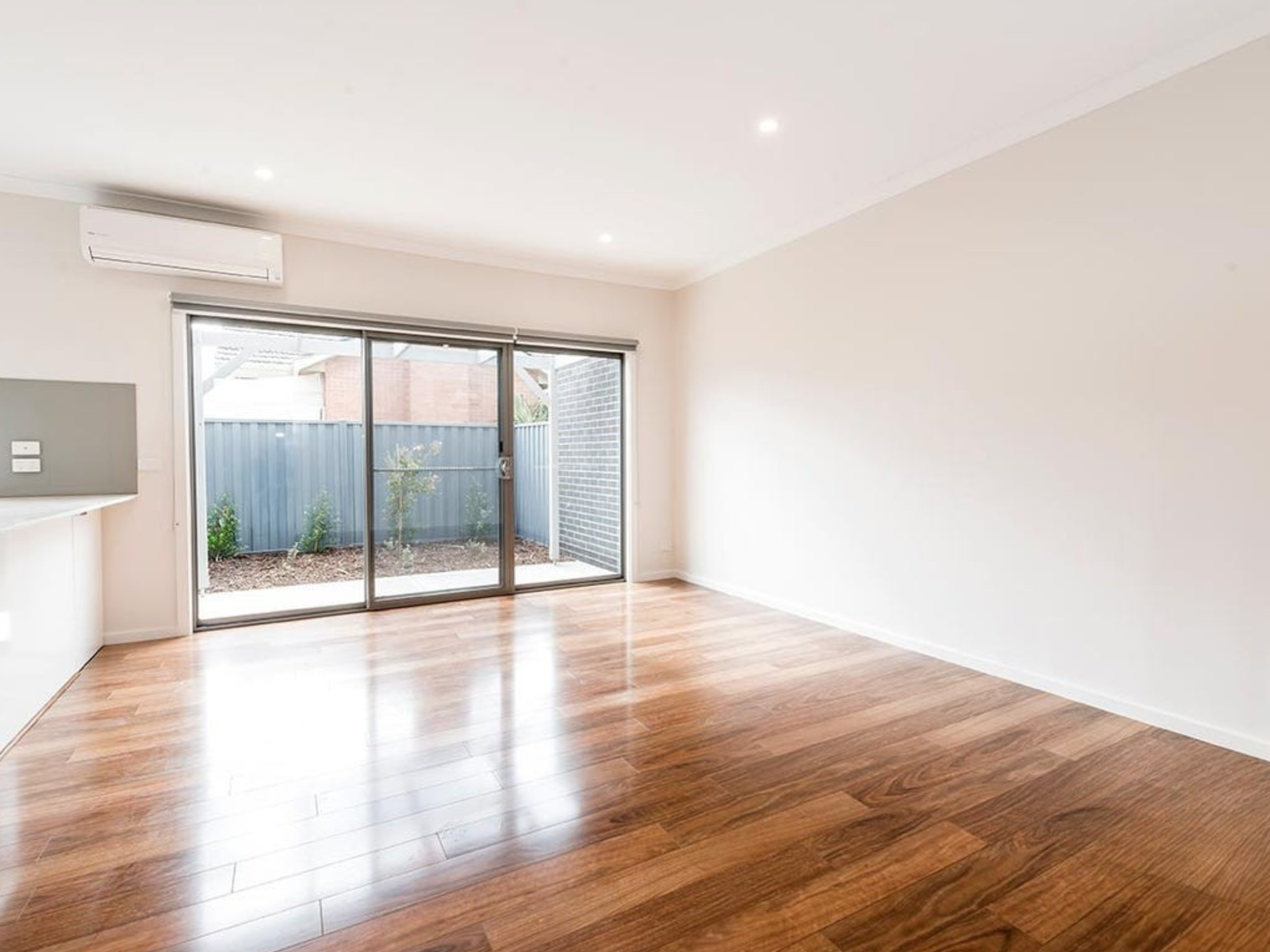 2 / 139 Chambers Road, Altona North